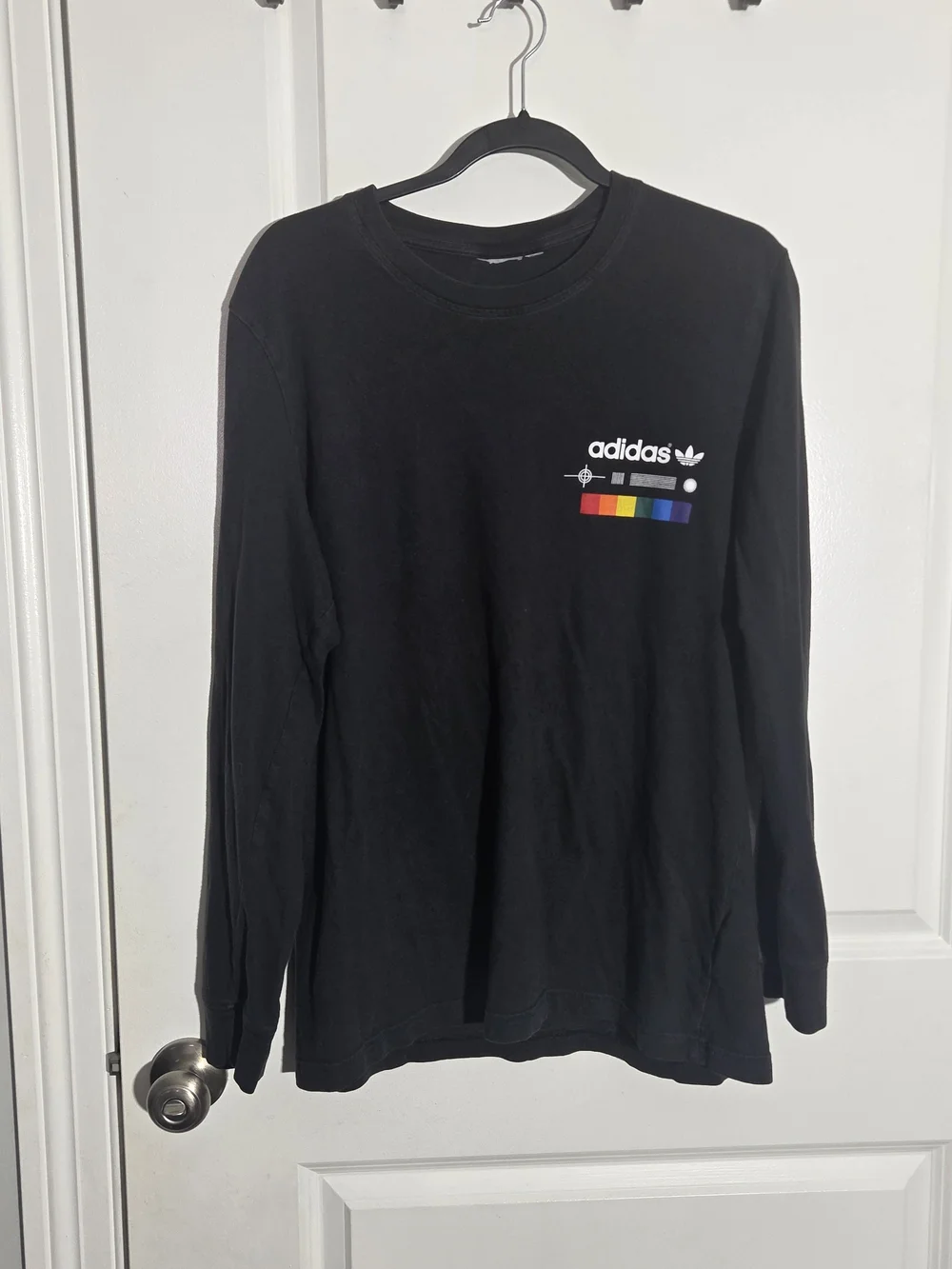 Adidas Long Sleeve Tee Mens Medium Sports T Shirt Black Cotton Colorful Graphics